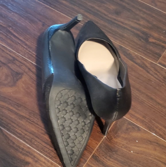 Kelly and Katie Black leather/suede heels - Picture 3 of 4